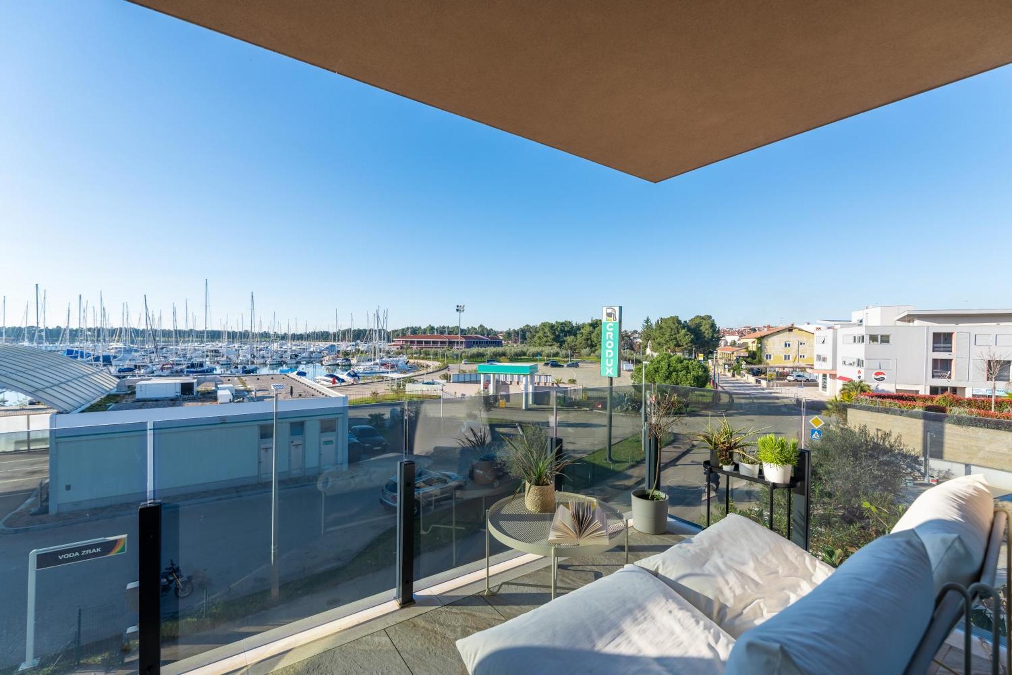 Apartments Mia Novigrad Istria Eksteriør billede